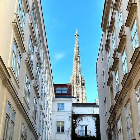 Central Stephansdom Apartment I Netflix I Self Check In Wenen Buitenkant foto